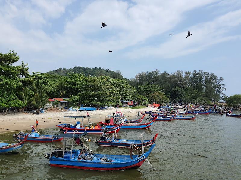Dermaga Sungai Batu