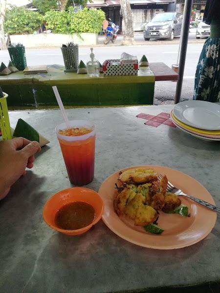 Gerai Cucur Udang Penaga 1