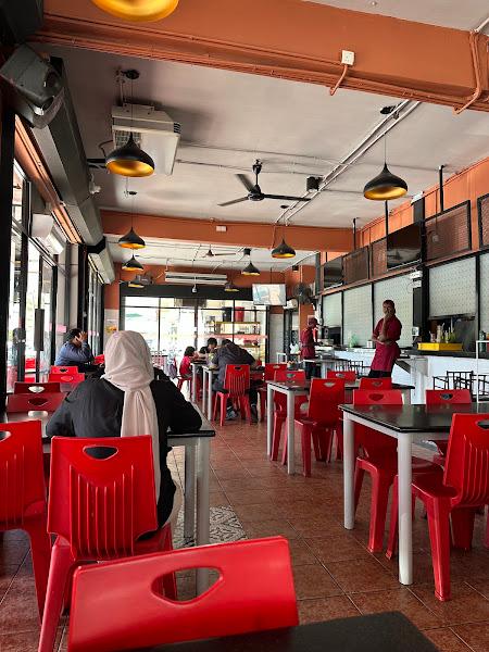 Restoran Kapitan (Queesnsbay) 2