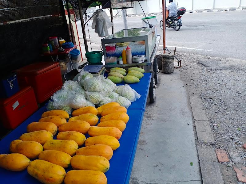 Uncle Sam Fruits & Rojak 2