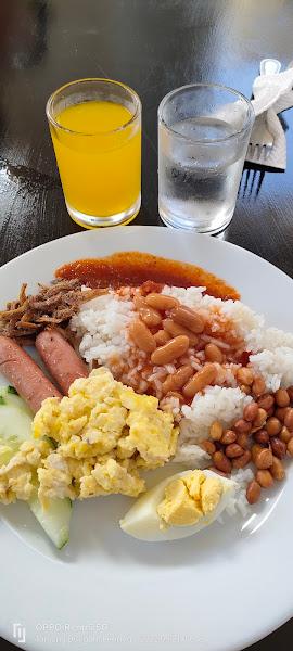 Breeze Cafe Restaurant 1