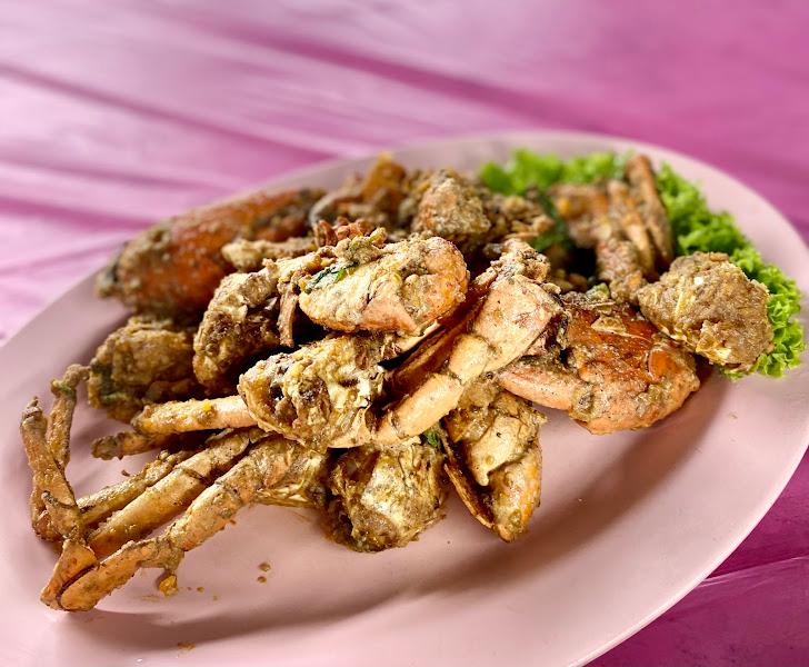 Floating Seafood Paradise Restaurant 2