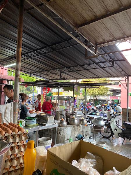 Roti Bakar Mak Ee