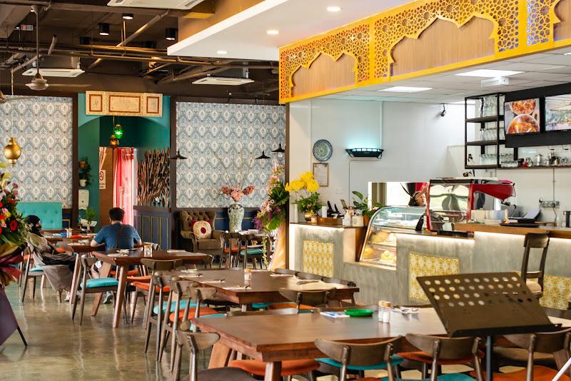 Grand Lebanon Restaurant (Batu Ferringhi, Penang) 1