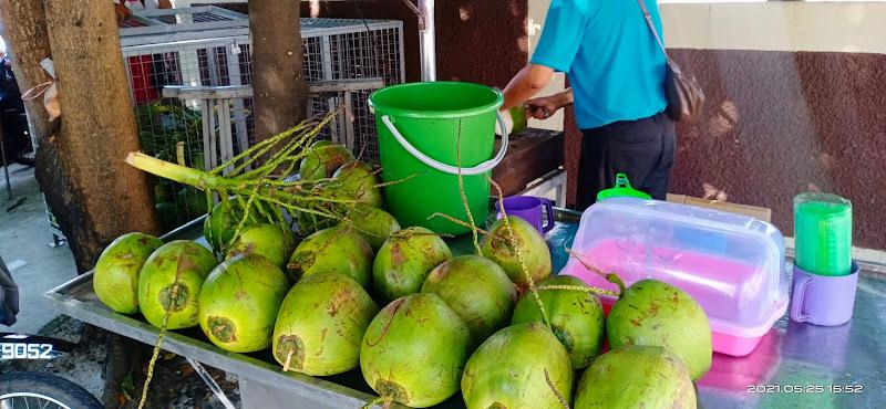 Uncle Sam Fruits & Rojak 1