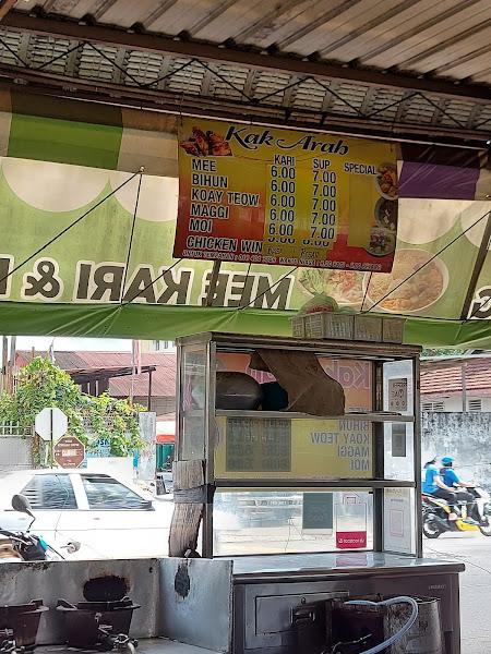 Kak Arah Mee Kari dan Laksa Telur Sarang 1