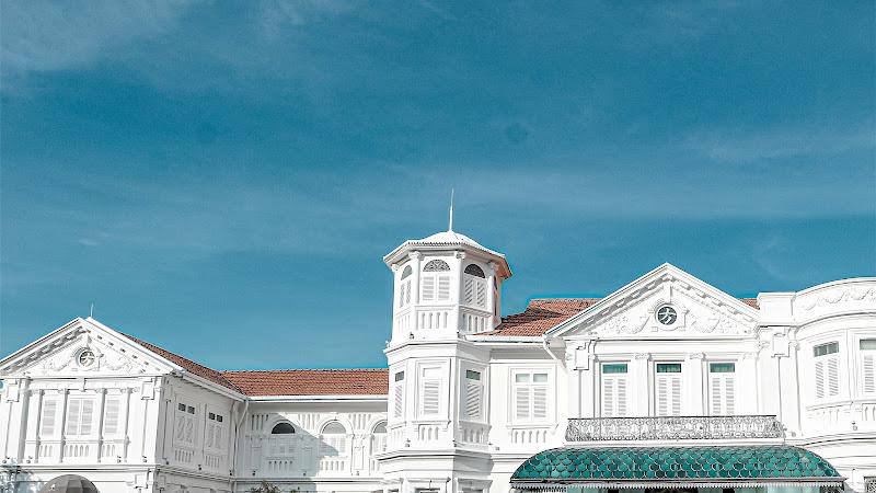 Macalister Mansion