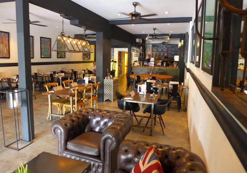 The Hillside Cafe© Bar & Restaurant 1