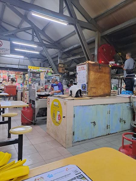 Air Itam Market Koay Teow Ting (Koey Teow Soup) - Yellow sign 3