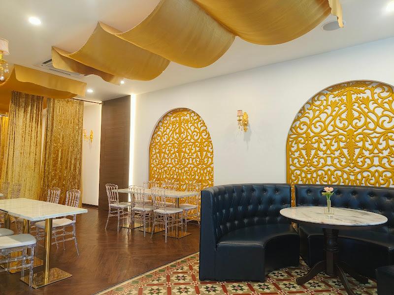 Oh Yeah Palace ( Oh Yeah Banana Leaf )