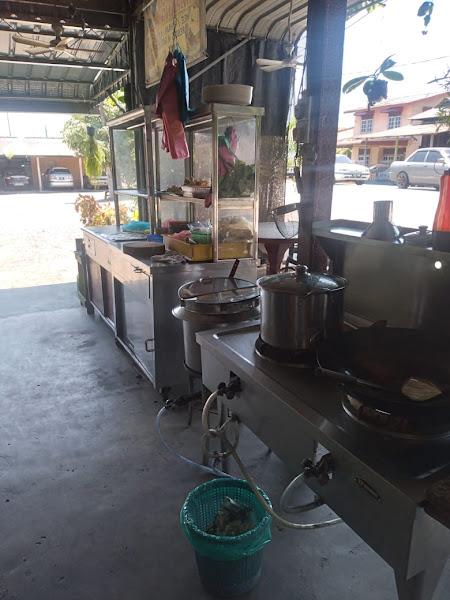 MEE REBUS SIMPANG TIGA 1