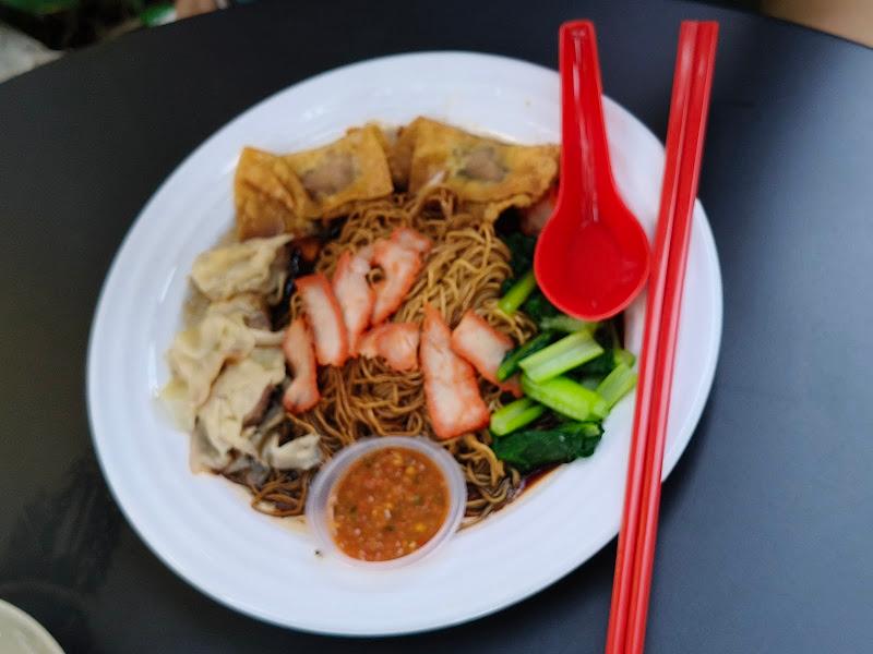 jook sing wan tan mee 2
